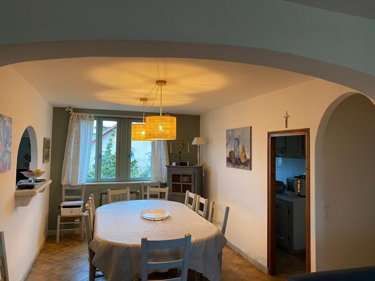 Les-Pepites-De-Badou Presentent La Graviere Le Barroux Exterior photo